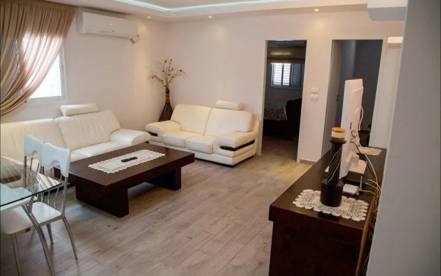 The Seasons Beach Design Studio Sea View