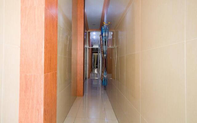 OYO 3023 Yellow Residence