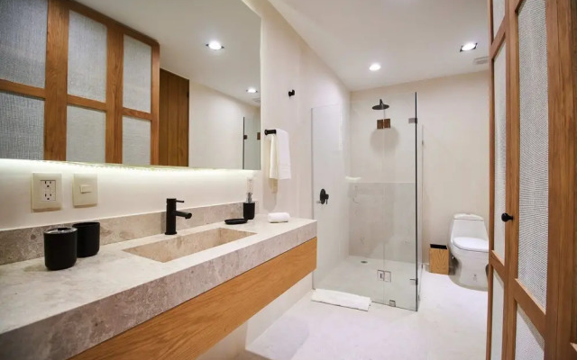 Pure Condos 304 By Lockey