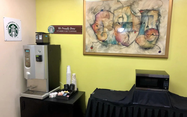 Edison Hotel