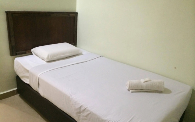 OYO 1190 Nice Stay Hotel