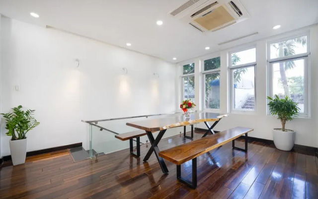 T P Pool Villa