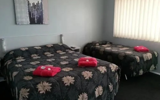 Plantation Retro Motel Tyndale