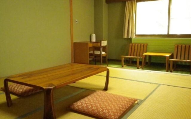 Hotel Astoria (Nagano)