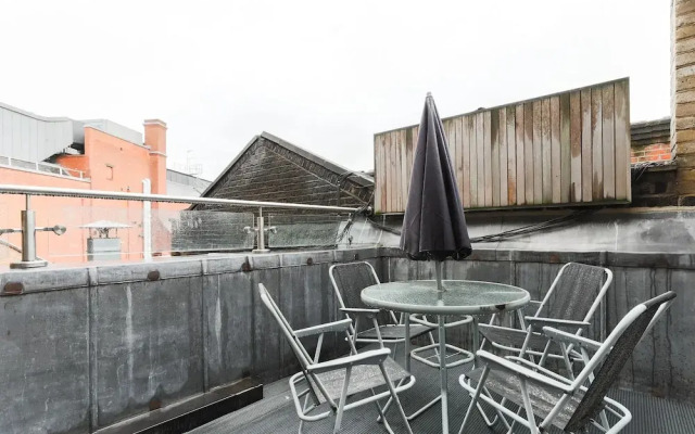 Trafalgar Square by Excel Apartments