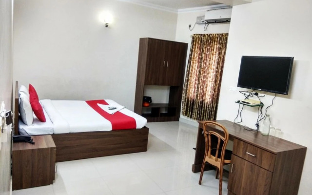 Saravana Inn