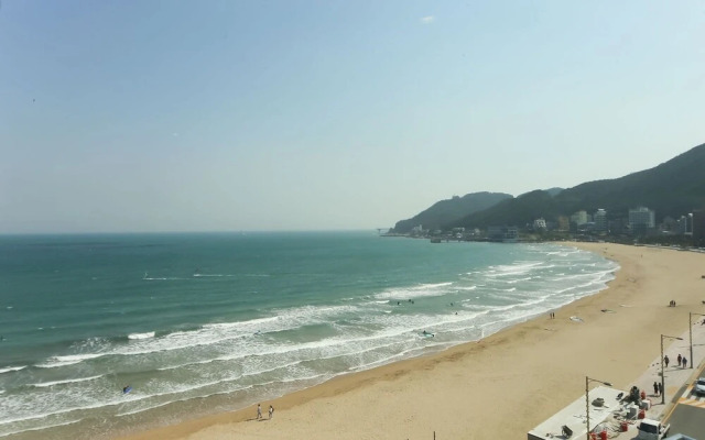 Busan Songjeong S Hotel