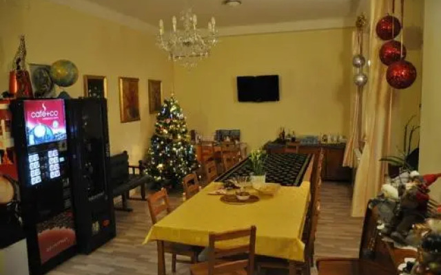 Hostel Sonce