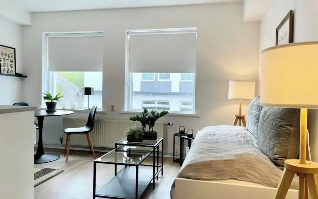 Day Dream Townhall Square Apartments