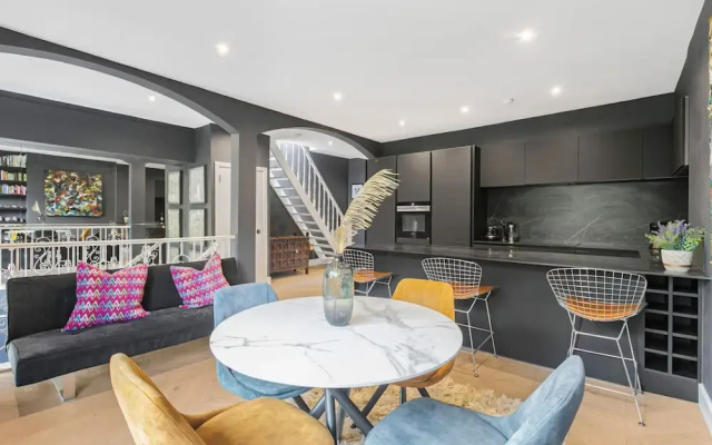 Luxury Kensington Penthouse With Huge Roof Terrace