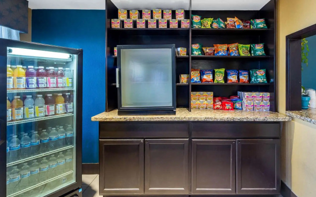 La Quinta Inn Oakland Airport & Coliseum