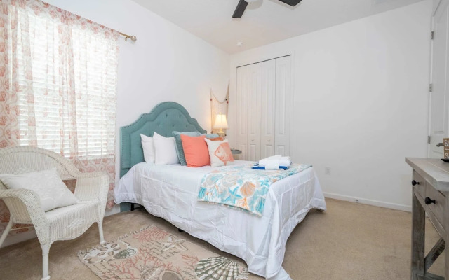 Spacious 6-bedroom Retreat Near Disney Parks