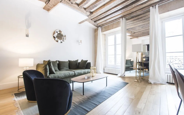 Dreamyflat - Louvre museum