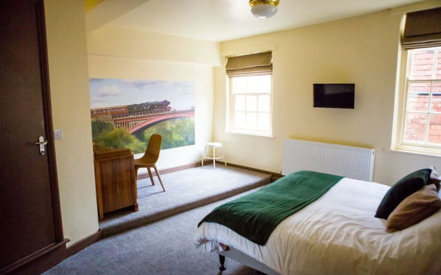 The Golden Lion Inn