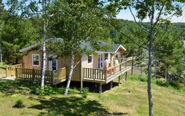 Still Point Lodge & Cottages