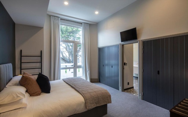The Burlington Luxury Octagon Apartment – Guest Rooms – Dunedin