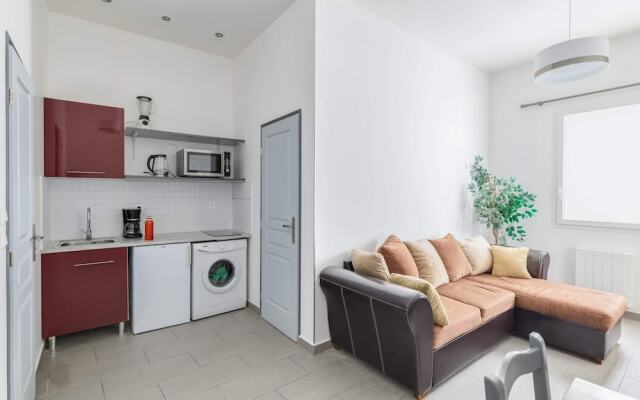 Modern flat near Parc du 26ème Centenaire