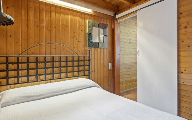 Elegant Bungalow in Oliva wih Swimming Pool