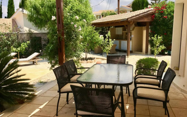 Villa Panorama - Stunning views in villa with hot tub, pool, garden