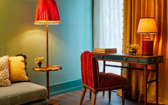 The Fifth Avenue Hotel