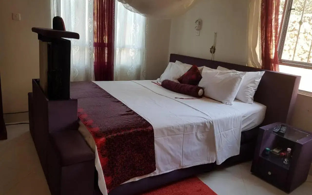 Queens Chateau Boutique Villa