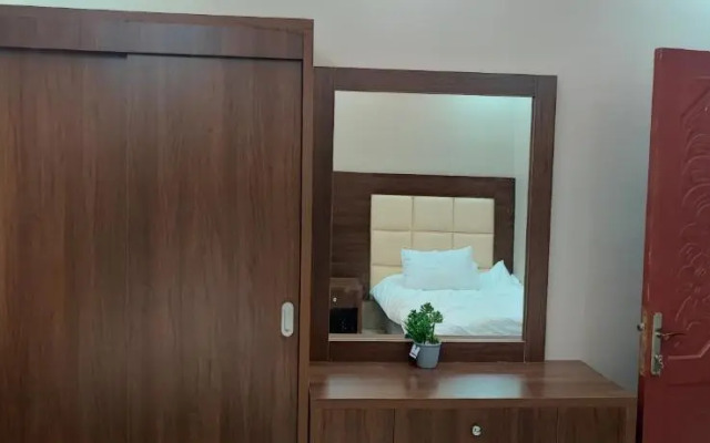 شقة عزيزية العلا