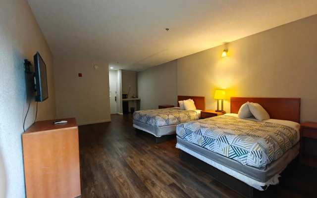 Budgetel Inns & Suites - Atlanta Galleria Stadium