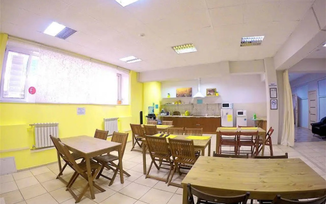 Hello Hostel