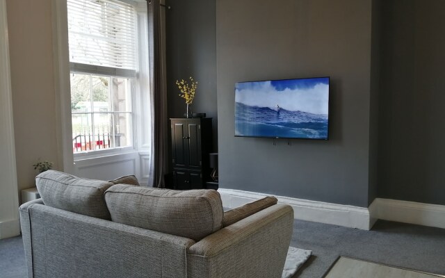 2-bed Flat in Hamilton Square