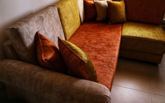 Double View Apartments