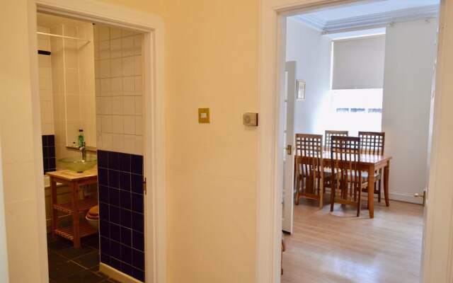 Central 3 Bedroom Flat