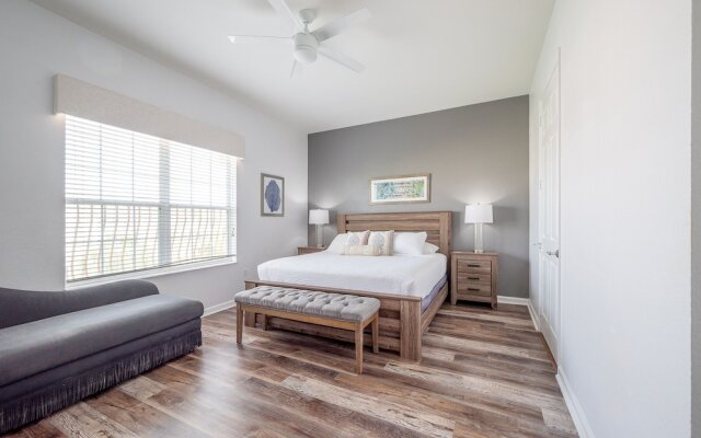 Casa Toscana Deluxe 3 Bedroom Condo by RedAwning