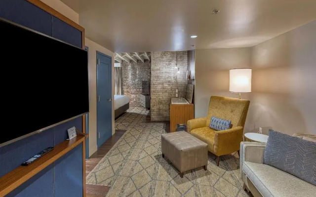 The Sessions Hotel