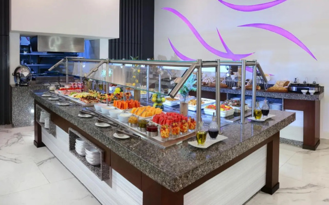 Hotel Guadalajara Country Club by HNF