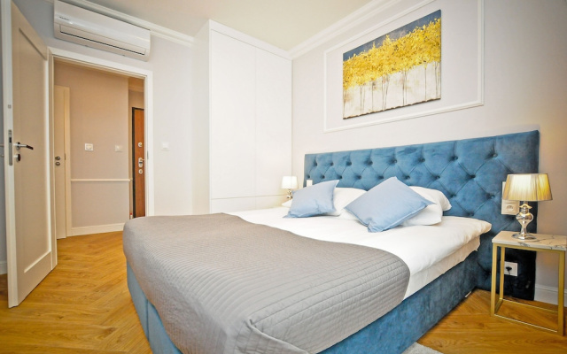 IRS ROYAL APARTMENTS-IRS MarinaSzafarnia