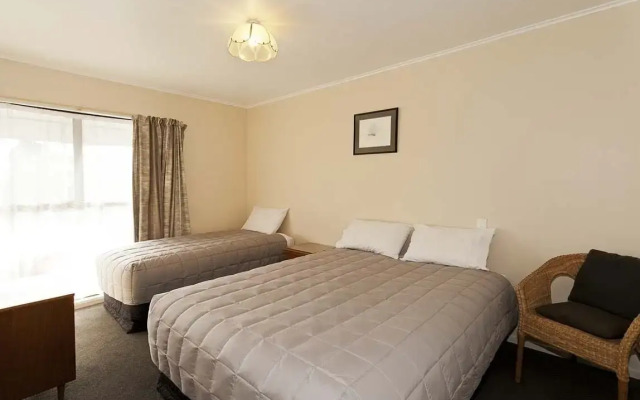 Merivale Court Motel