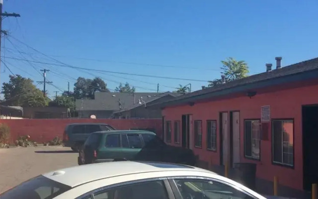 Notel Motel
