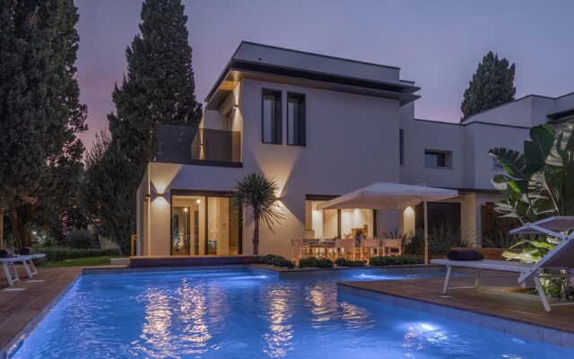 Marea 8 Emma Villas