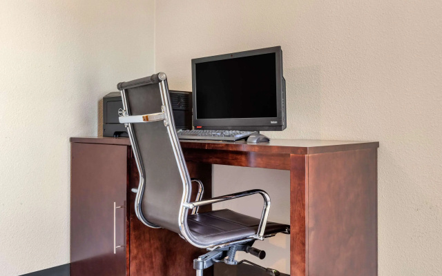 Comfort Suites Southport - Oak Island