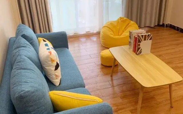 Fangxian Rich Hotel