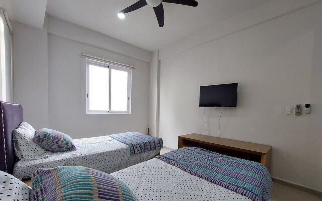 Condo con vista al mar en Torre 2501