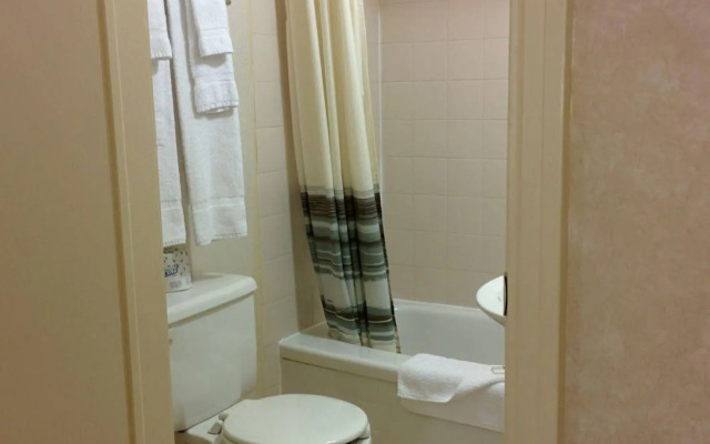 Royal Inn and Suites at Guelph