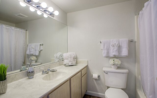 Park Suites at 241 - Free Golf