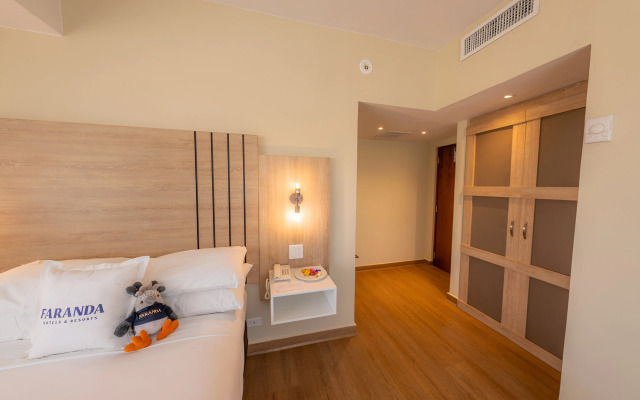 Отель Hotel Soloy & Casino Panamá by Faranda Express