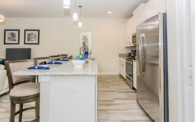 Amazing Townhome with private pool SL3054
