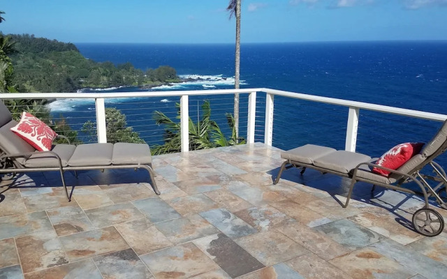 Paradise Bluff 3 Bedroom Home