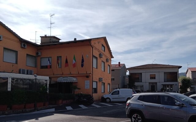 Hotel Alba Serravalle