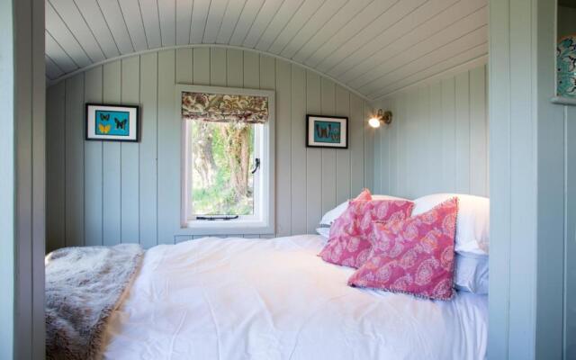 Little Idyll shepherds hut