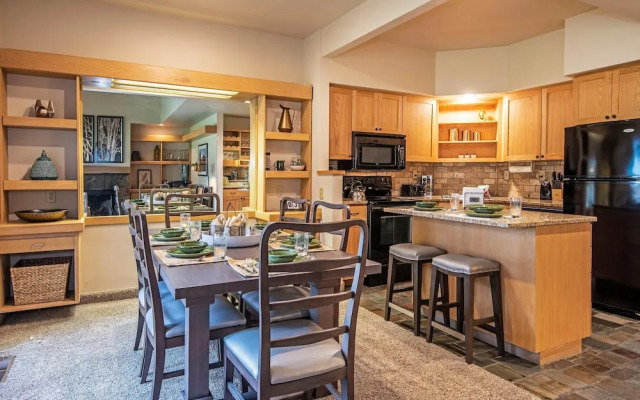 Eagle Crest on the Green