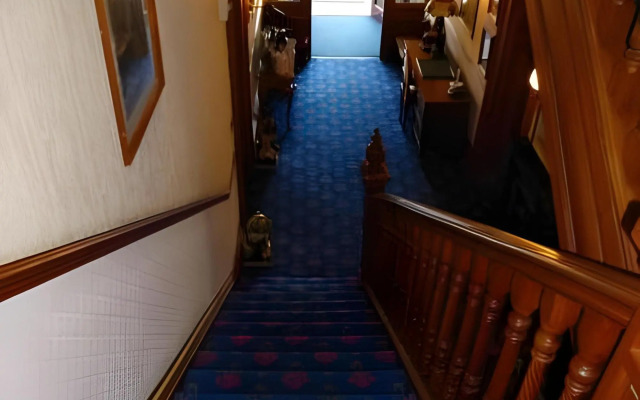 Somerton House Hotel